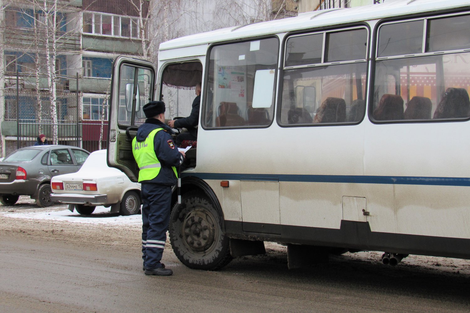 Более 50 водителей автобусов нарушили правила дорожного движения